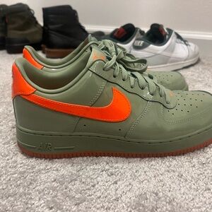 Nike Men's Olive and Orange Sneakers